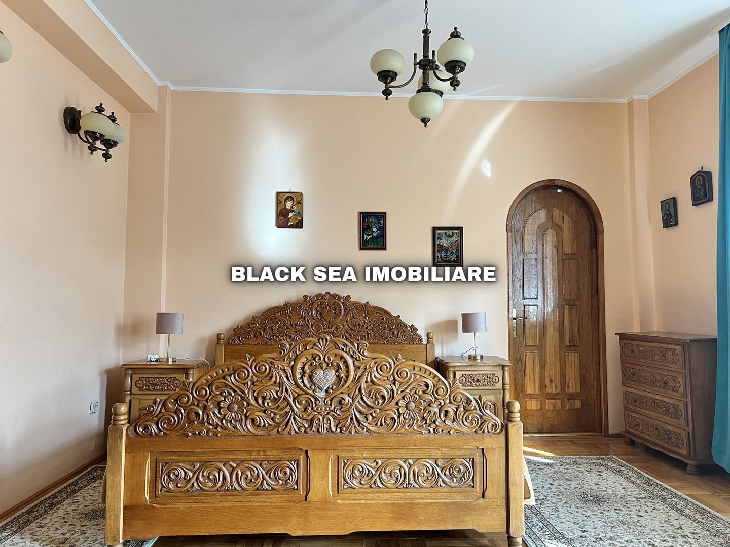 Vila 7 camere D+P+1+M - Gaze - 2 Garaje - 50m de plaja - Ocazie Unică - Poză 7