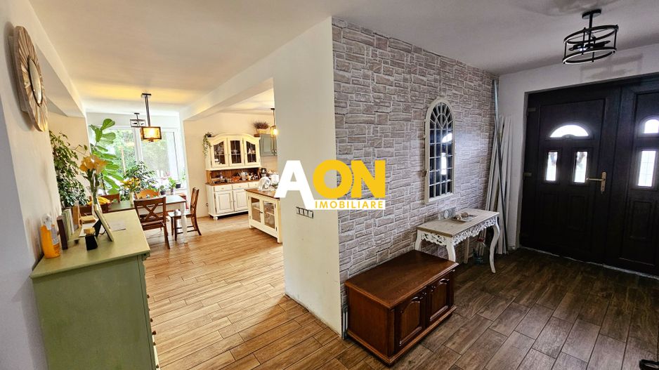 Casa noua, 6 camere, 2763 mp teren, comuna Vintu de Jos - Poză 4