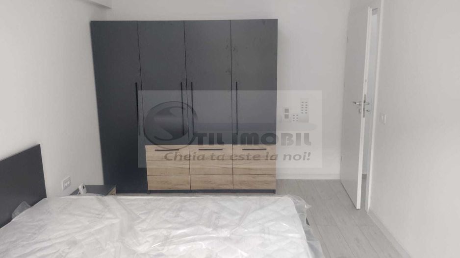 Apartament spatios cu 2 camere in Pacurari -  450 euro - Poză 3