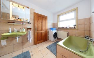 Casa de vanzare Rasnov + Spatiu Comercial | Teren 1062mp - Poză 19