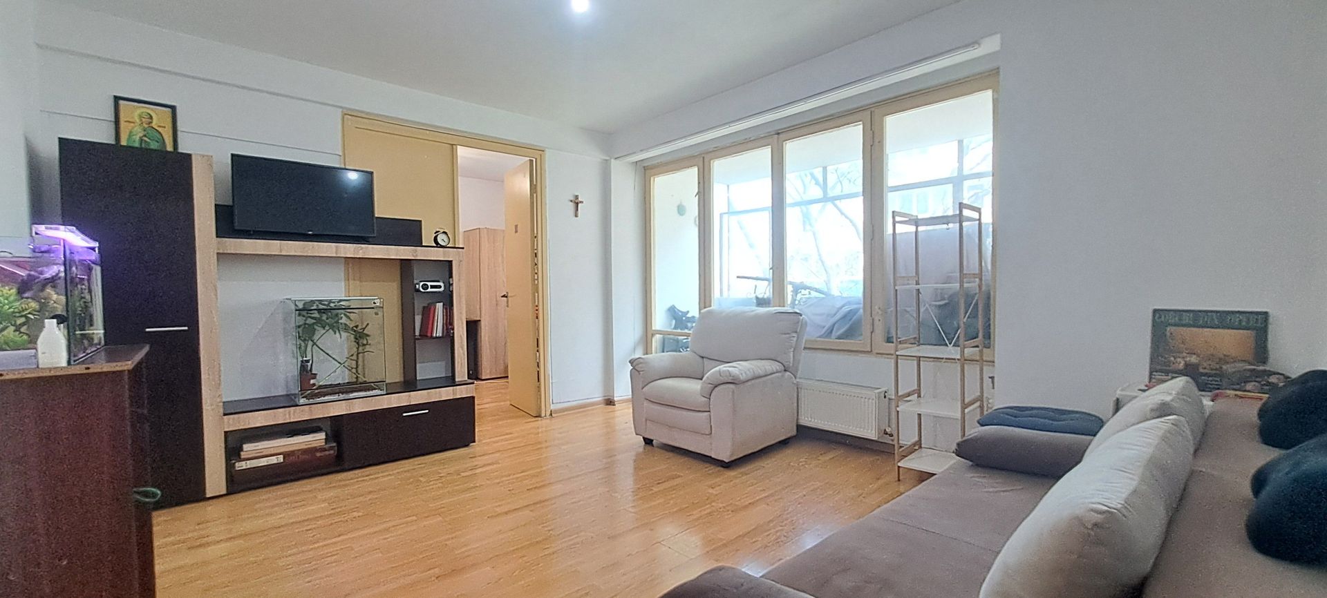 2 camere langa Metrou Eroii Revolutiei - Poză 2