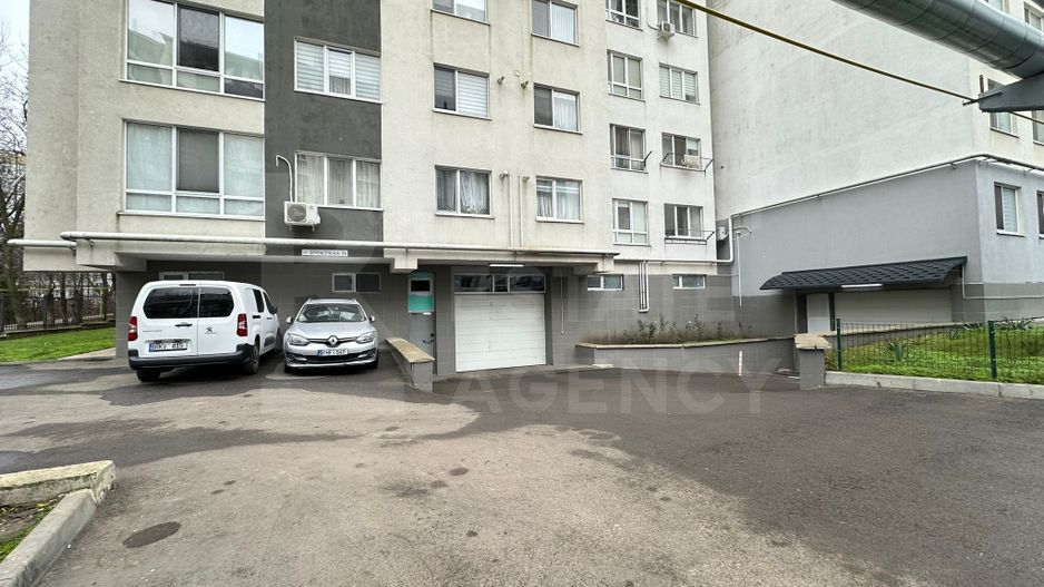 Vânzare, parcare , 20 mp, strada Sprîncenoaia, Centru - Poză 6