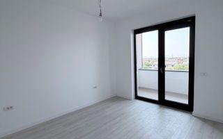 APARTAMENT CU TERASA - Poză 3