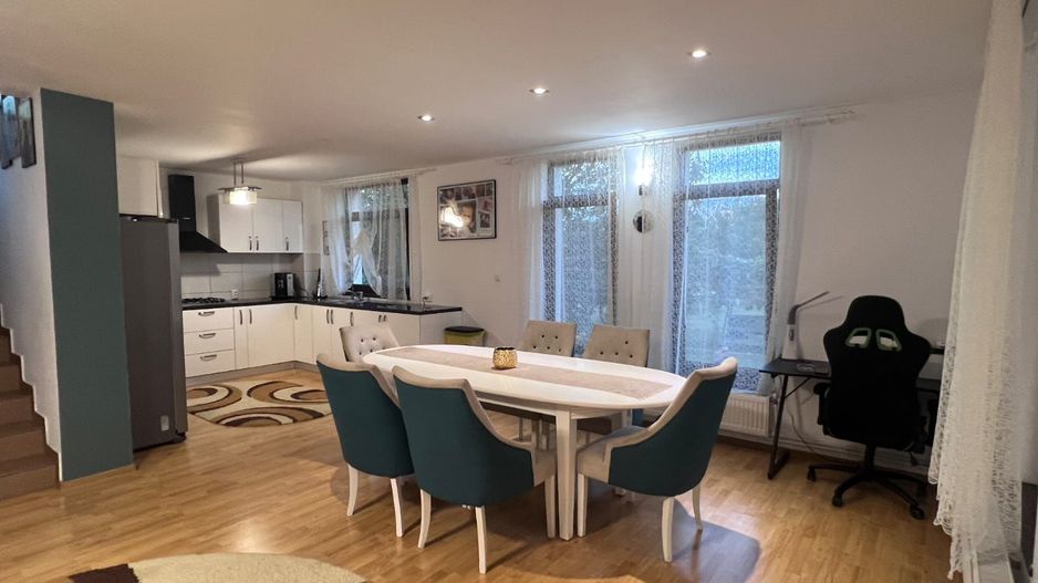 Casă spațioasă cu piscină, de vânzare în Simeria - Poză 14