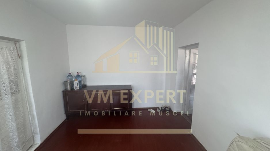 CASA DE VANZARE CU 4 CAMERE, APA SARATA, CAMPULUNG - Poză 8