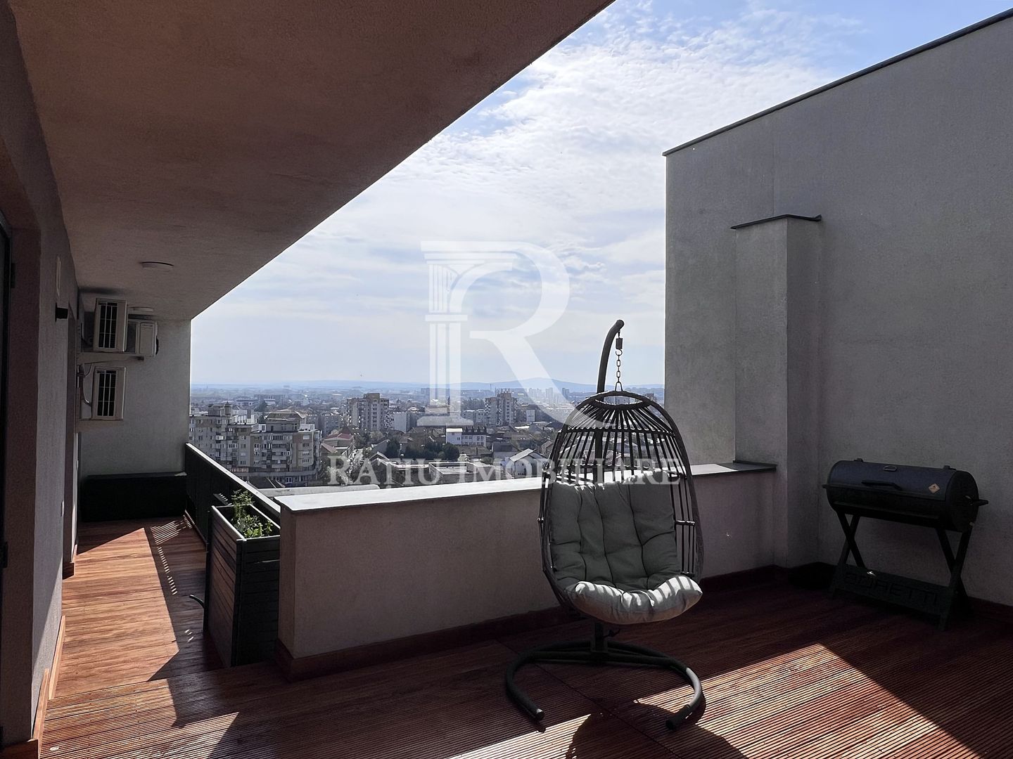 Penthouse cu Design Eclectic | Central | Panoramă Unică | Oradea - Poză 24