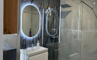 Apartament de LUX de închiriat – PRIMA ÎNCHIRIERE | Locație CENTRALĂ - Poză 5