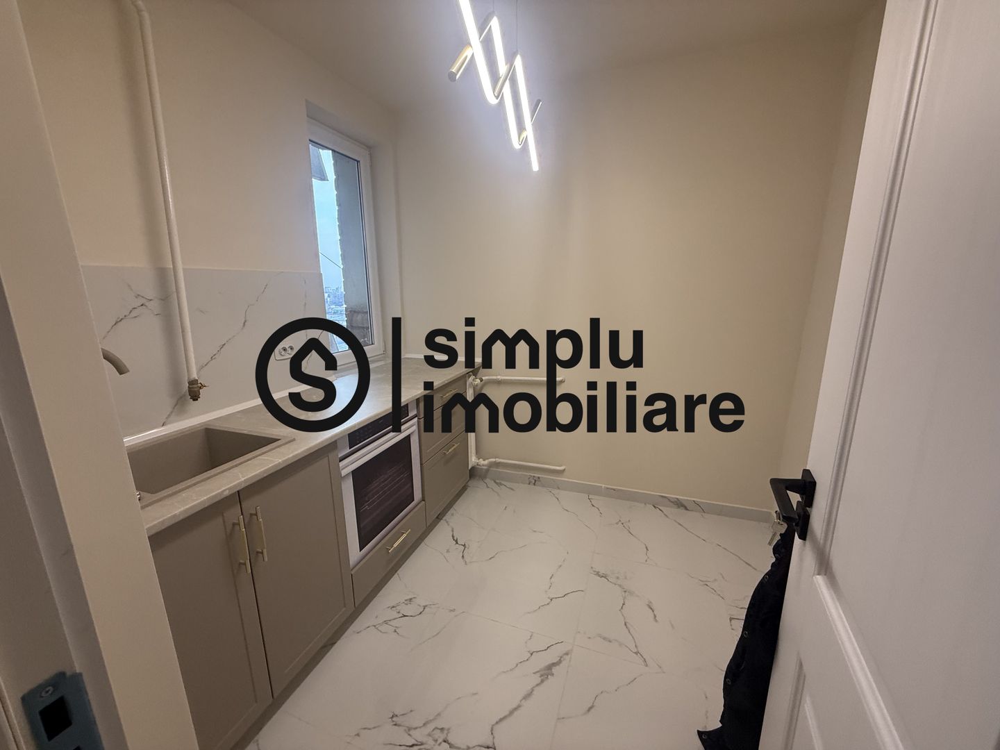 2 decomandate , Piata Garii et 9/10 - Poză 3