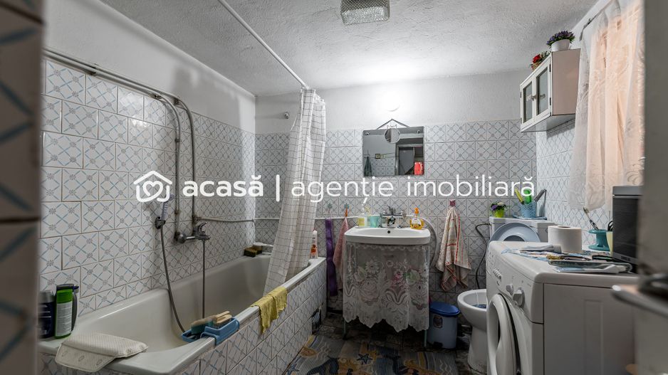 Casa 3 camere, bucatarie si baie, in zona centrala din Chisineu-Cris - Poză 10