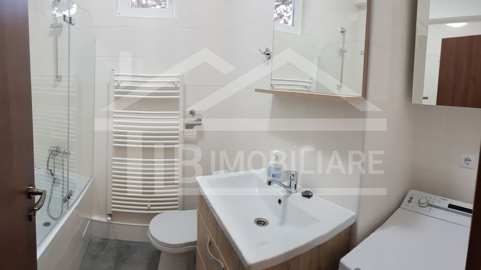 Apartament cu 4 camere, 75mp, Zona Semicentrala - Poză 9