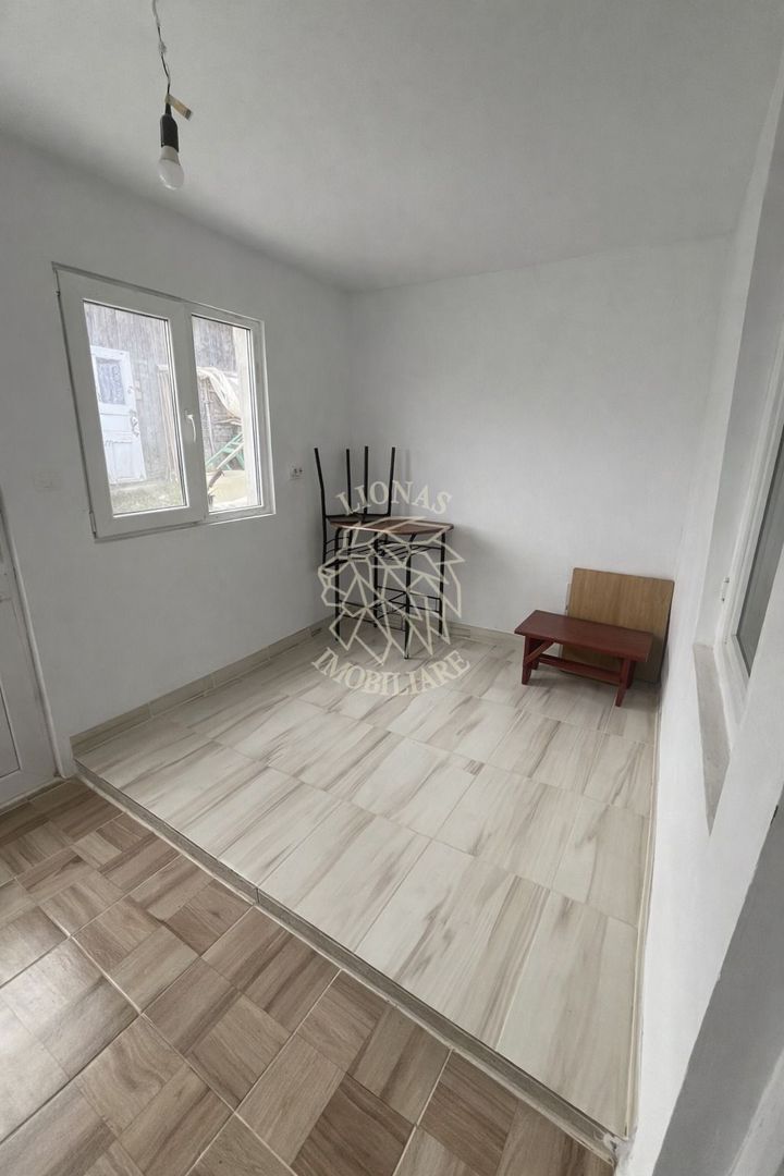 Casa Renovata 2 camere 50 mp-teren 400 mp-magazie-Jelna - Poză 4