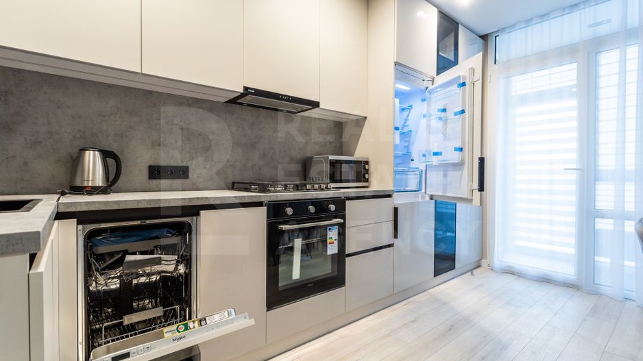 Chirie, apartament, 3 camere, str. Nicolae Testemițanu, Botanica. - Poză 3