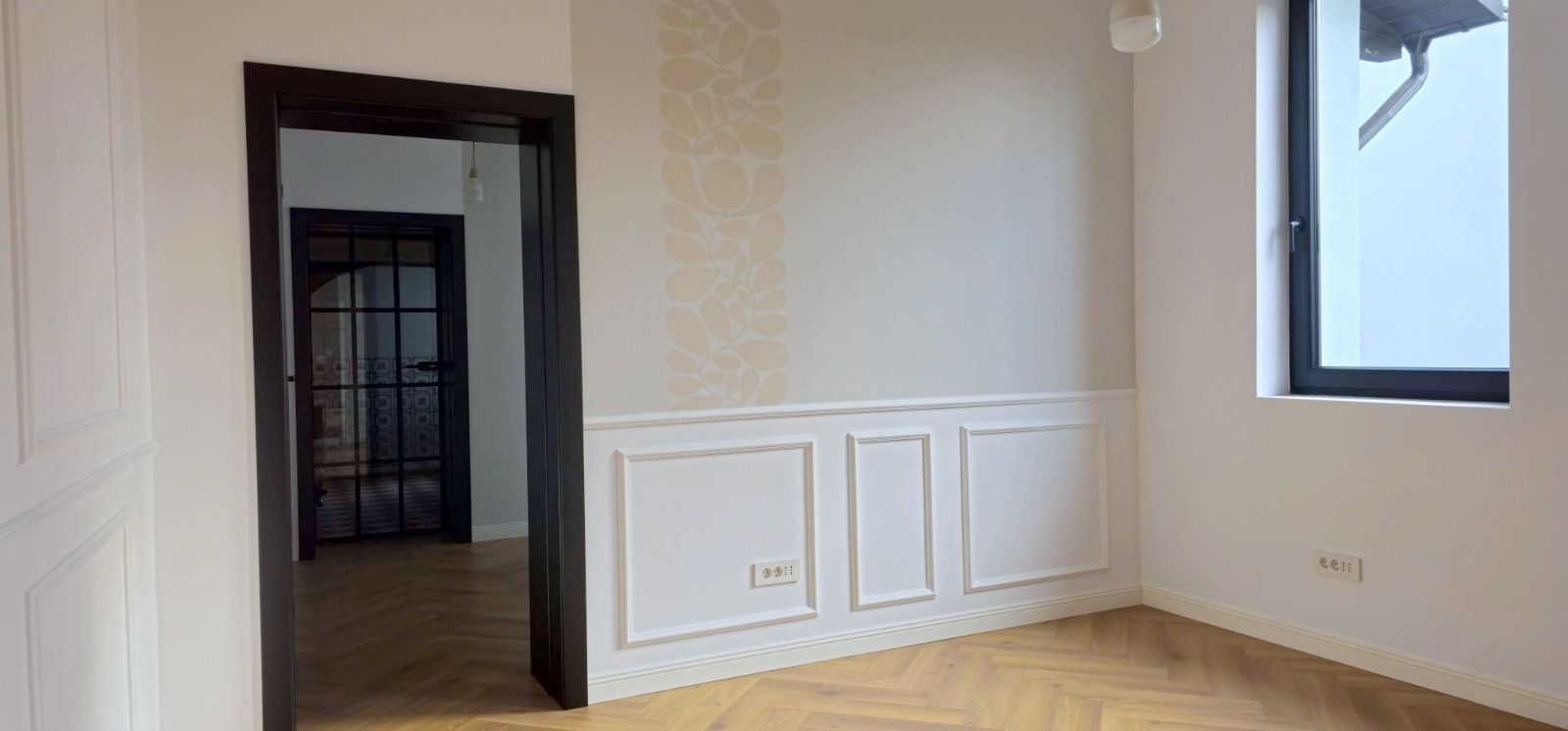 Casă renovată integral – ideală pentru activități profesionale - Poză 3