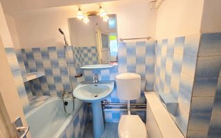 Apartament 3 camere, ultracentral, etaj intermediar - Poză 9