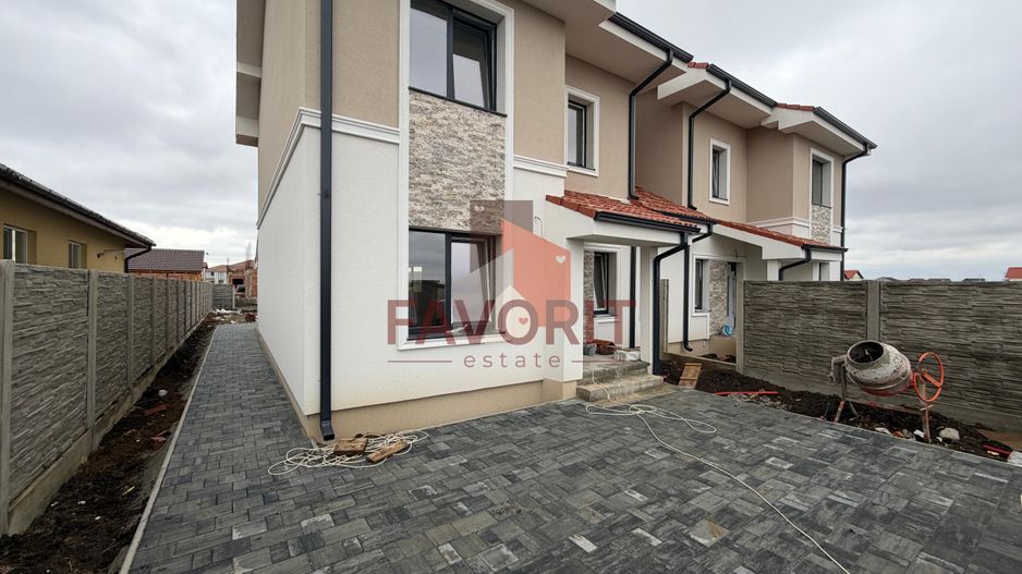 Duplex despartit | Inainte de Kaufland | Toate utilitatile | Curte amenajata - Poză 4