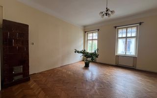 Garsonieră spațioasă de închiriat în zona ultracentrală - Poză 1