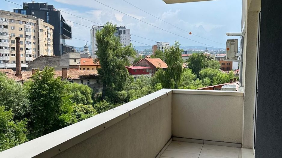 Apartament cu 2 camere | 42 mp + 8 mp balcon | Parcare | Centru - Poză 9