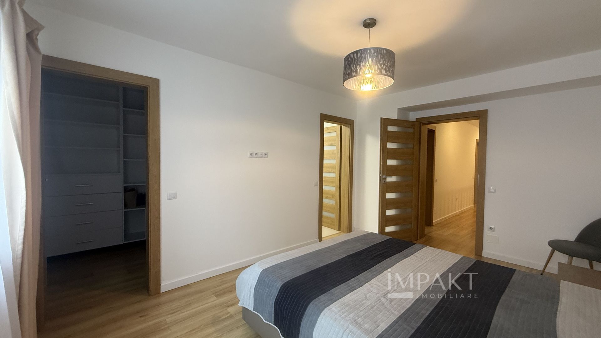 Casa tip duplex cu 4 camere la cheie in cartierul Europa - Poză 5