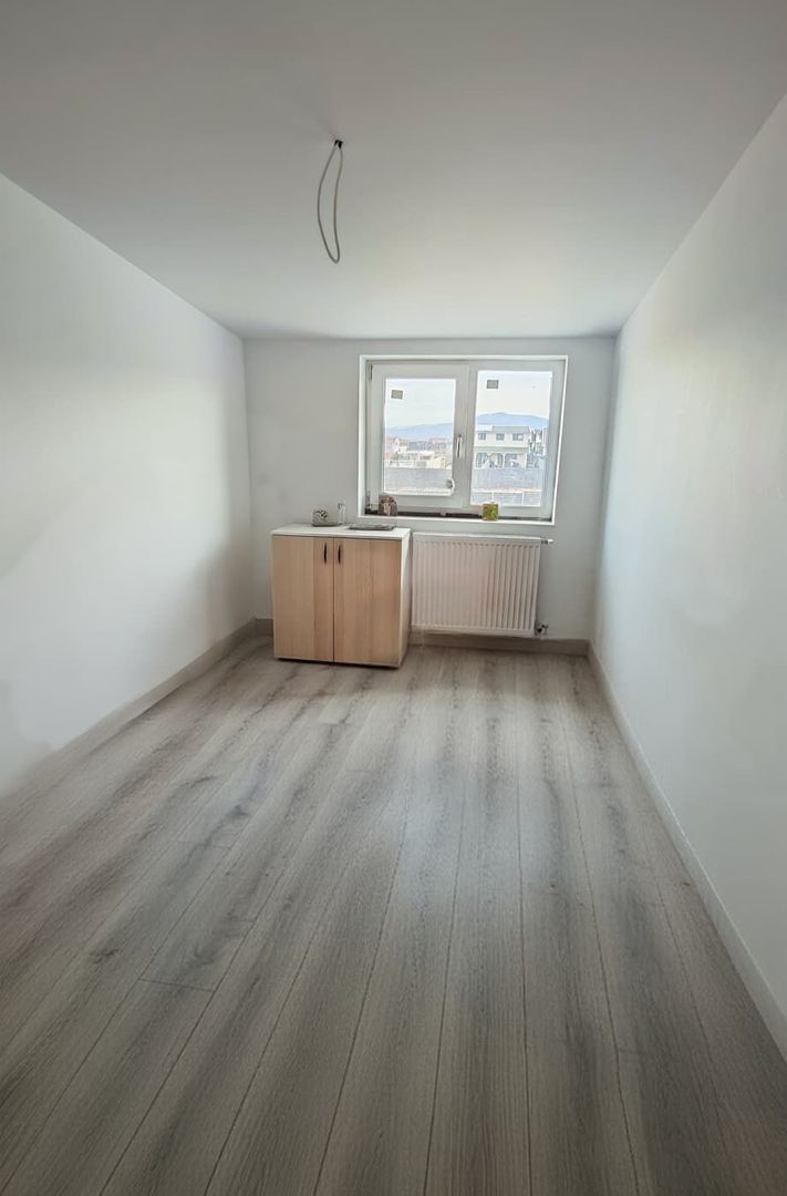 Casa 4 camere, cartier Izvor, oras Brasov - Poză 13