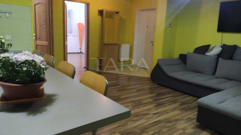 Apartament cu 3 camere și 2 parcări, curte comună, lângă pădure. - Poză 1