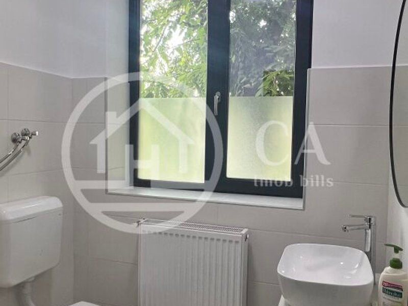 Casa cu 6 camere de inchiriat zona centrala Oradea - Poză 7