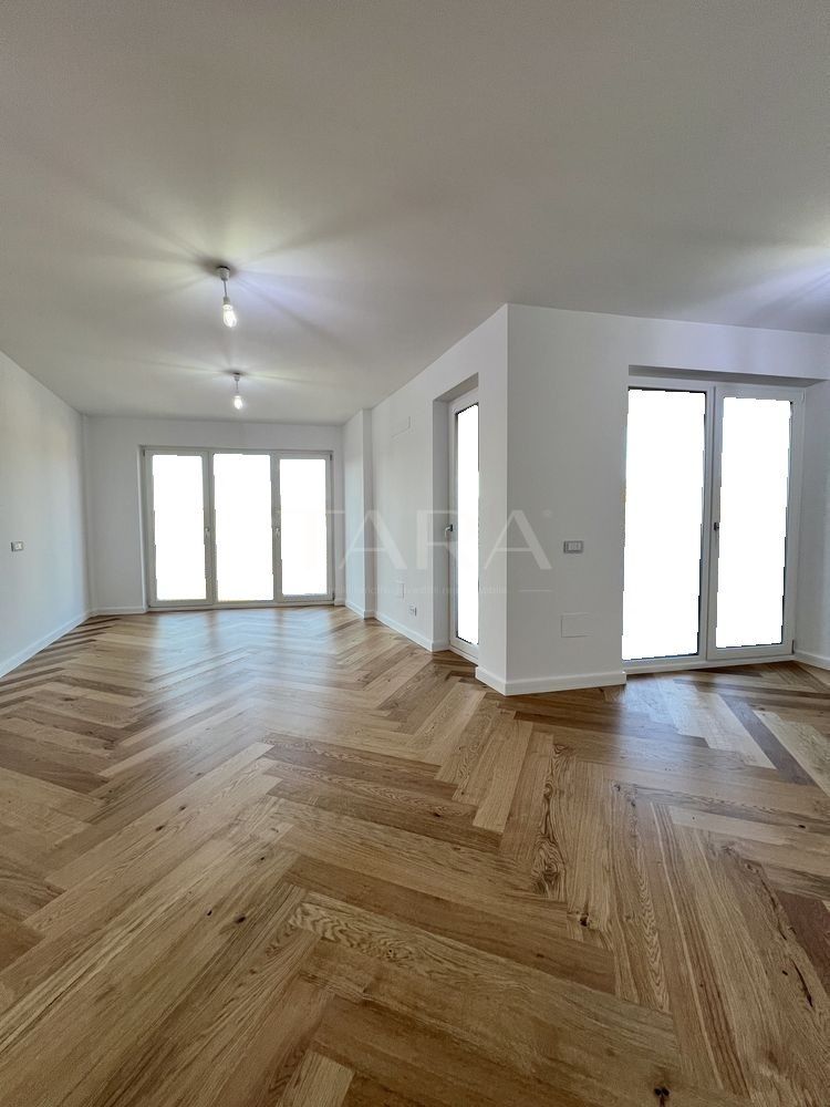 Apartament 3 camere modern, Complex Rezidential Nou. - Poză 1