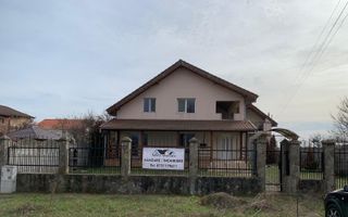 Duplex premium în vatra veche a localității Moșnița Veche - Poză 1