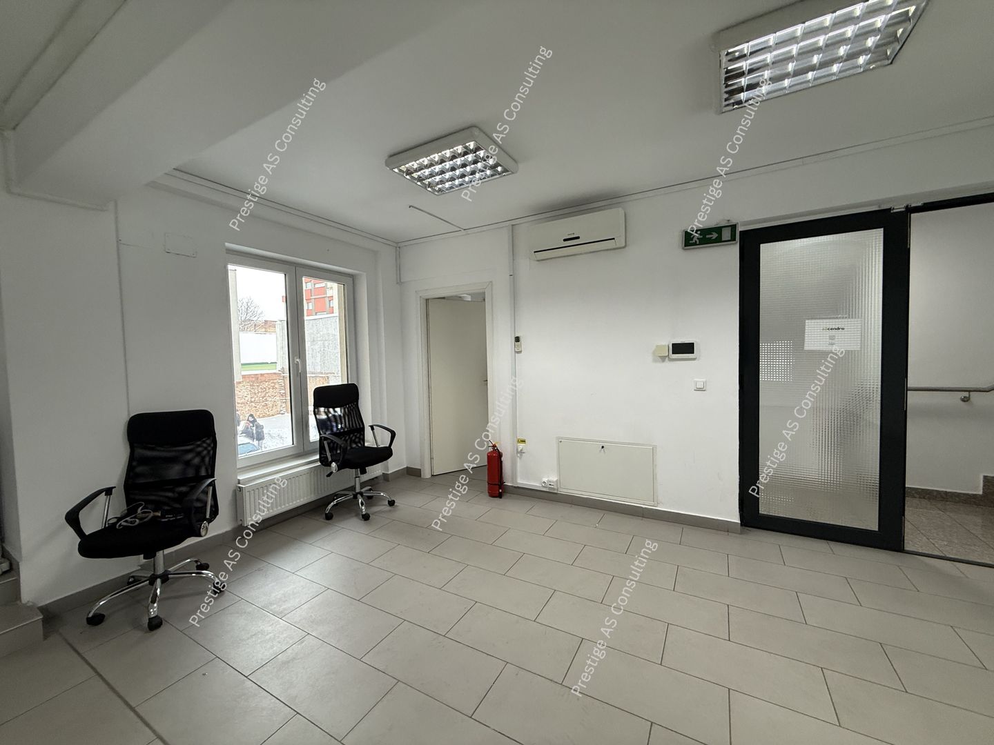 SAD 78mp pretabil Birouri | Etaj 1 Lift | Iosefin - Poză 4