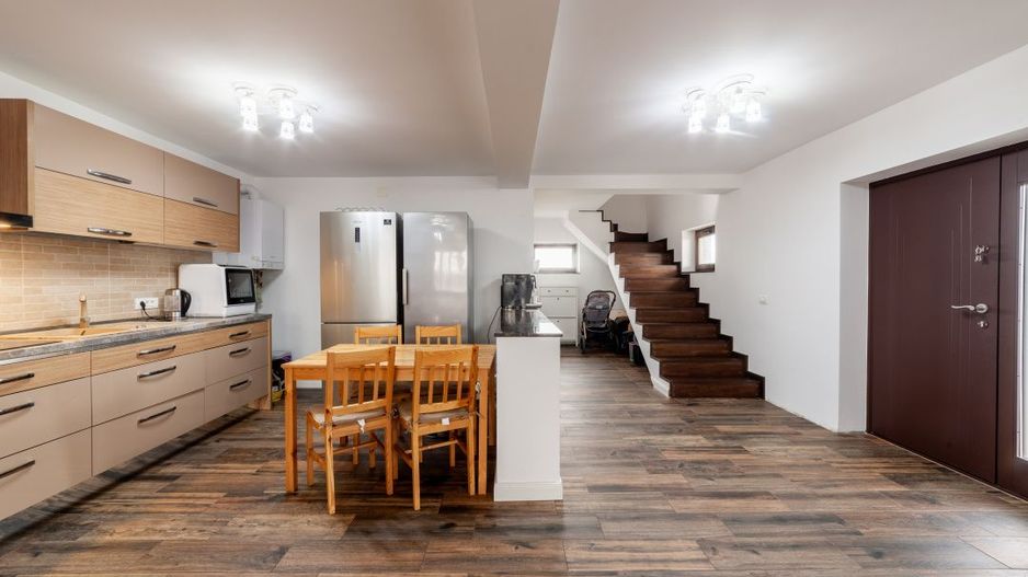 Casa P+M, 120mp utili, teren 477mp, Bradu, AG - Poză 16