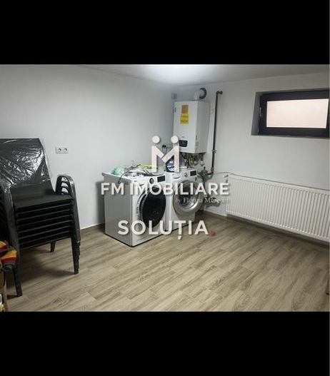 Casă/pensiune spațioasă în Berchez, Maramureș! - Poză 8