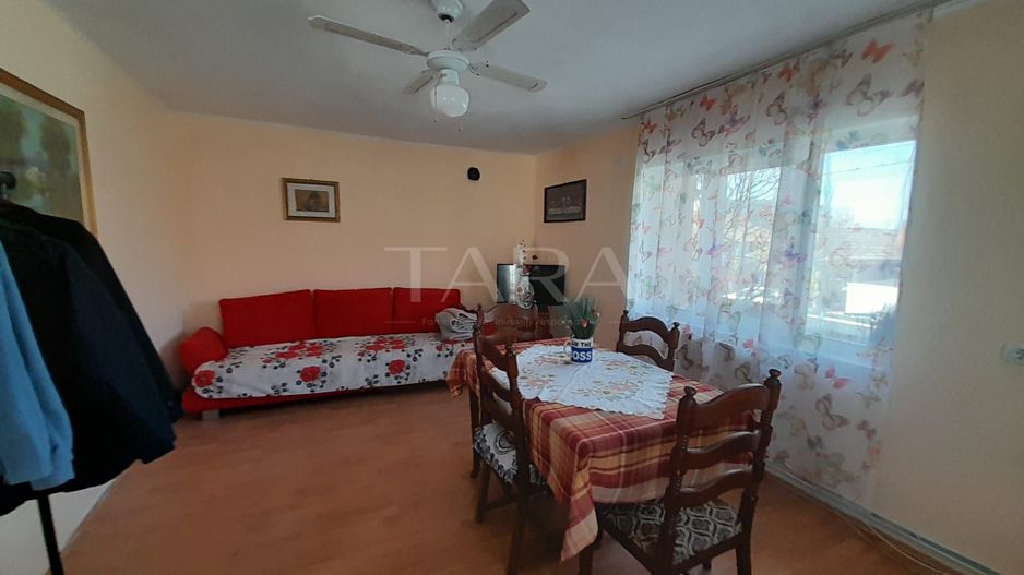 Se vinde casa in Apahida zona bună ! - Poză 1