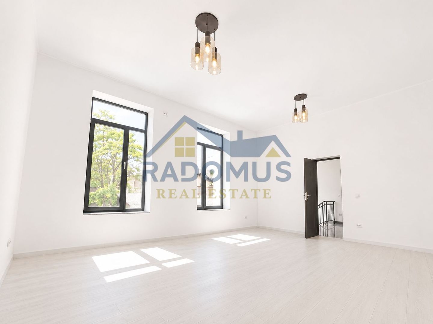 Vilă Premium Ultracentrală | 441 mp | Renovată  Integral 2025 | - Poză 13