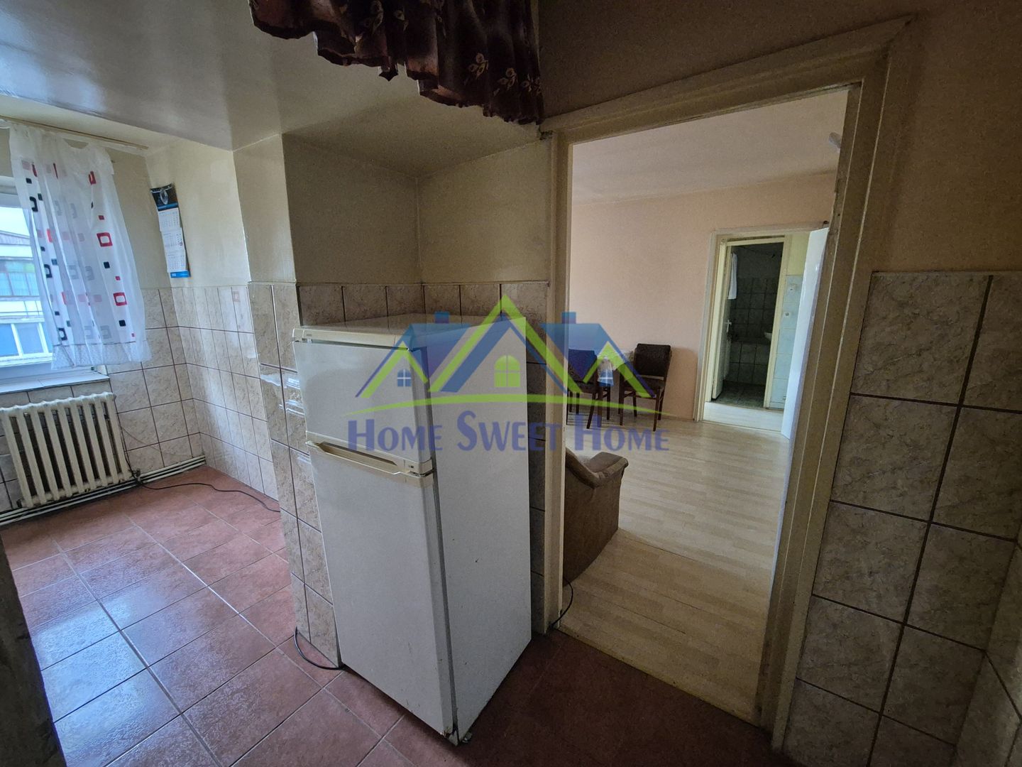 Inchiriez Ap. 2 cam.,semidec, etaj 4 acoperit,C.T, necesita investitii - Poză 2