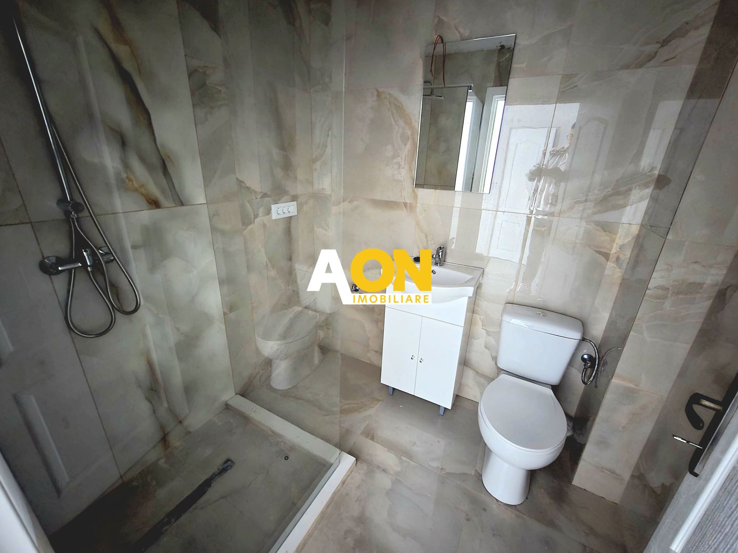 Apartament cu 2 Camere, Bloc Nou, Lift, Zona Cetate - Poză 8