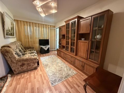 ✨De închiriat 3 camere, Micro 14, 300 Euro/luna - Poză 2