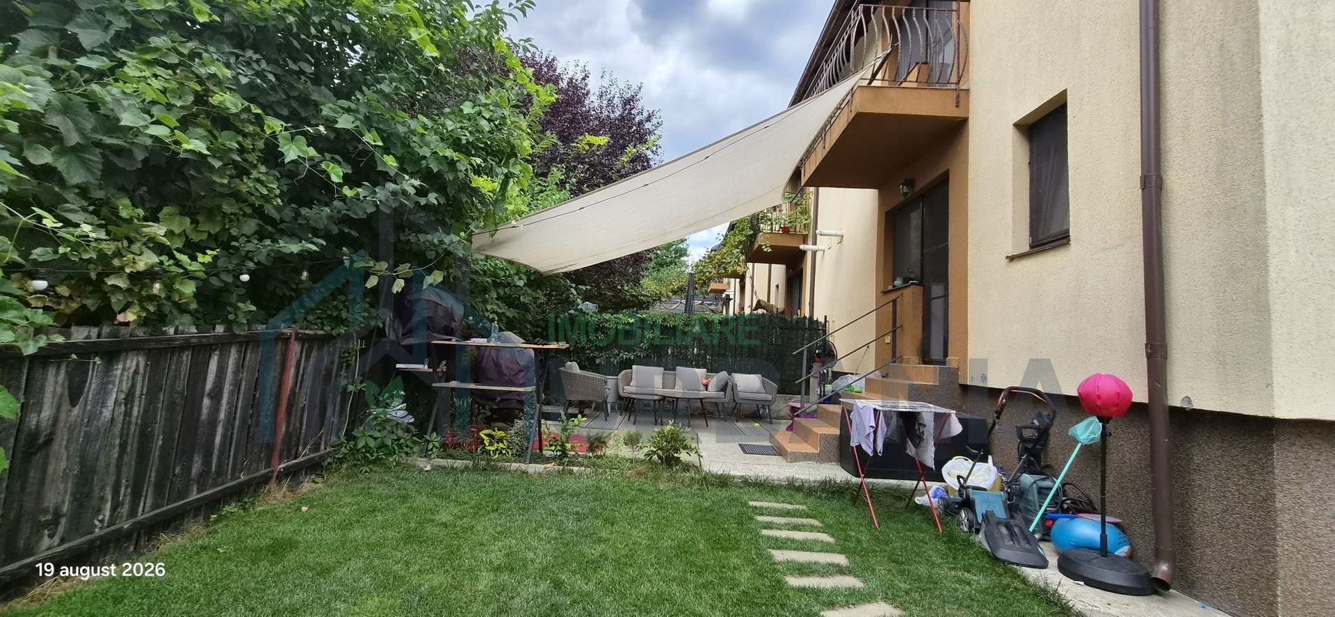 Duplex modern de vânzare, 3 camere, complet mobilat și utilat, cu 3 locuri de parcare – Valea Adâncă (Strada Cornești) - Poză 2