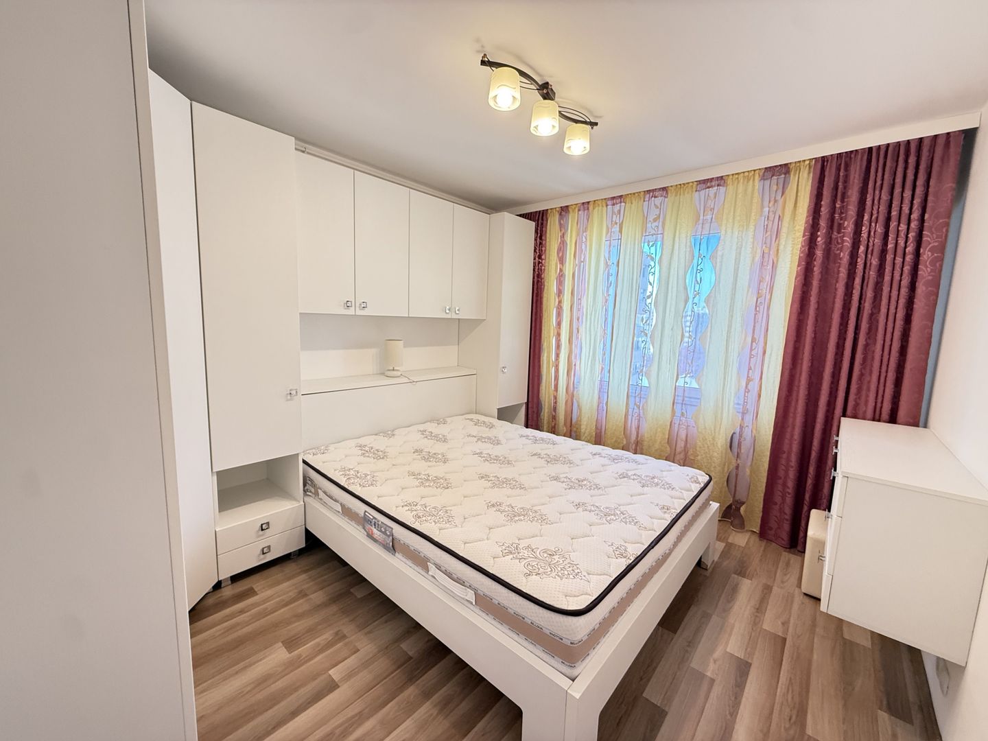 Apartament 4 camere Lacul Tei Teiul Doamnei - Poză 4