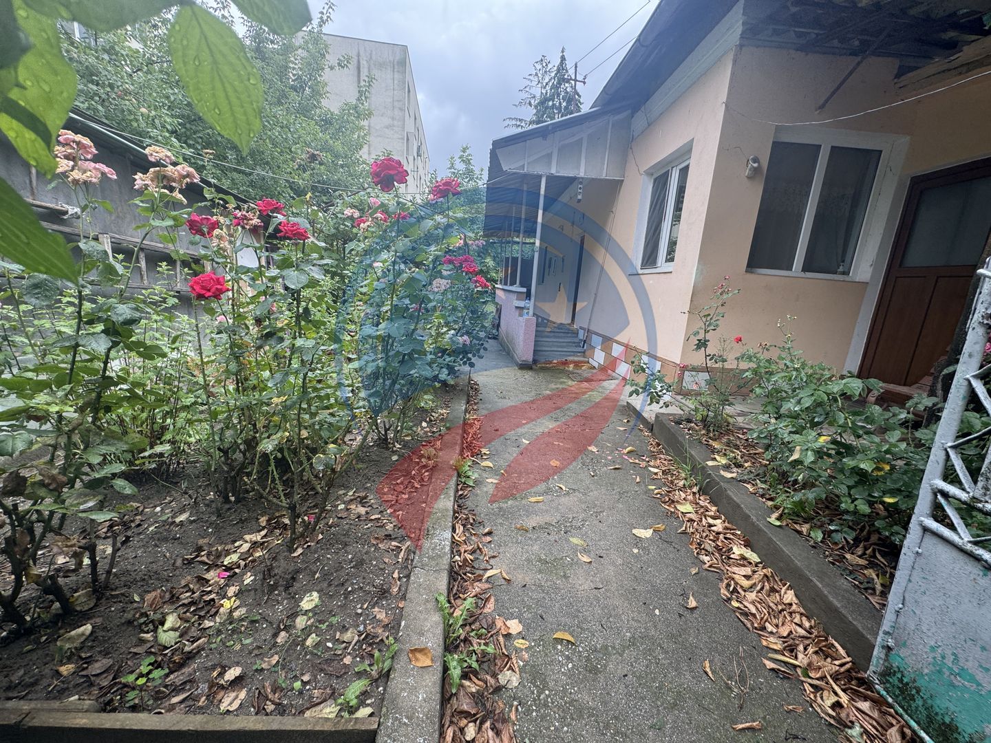 Casa si teren Ultracentral - Poză 5