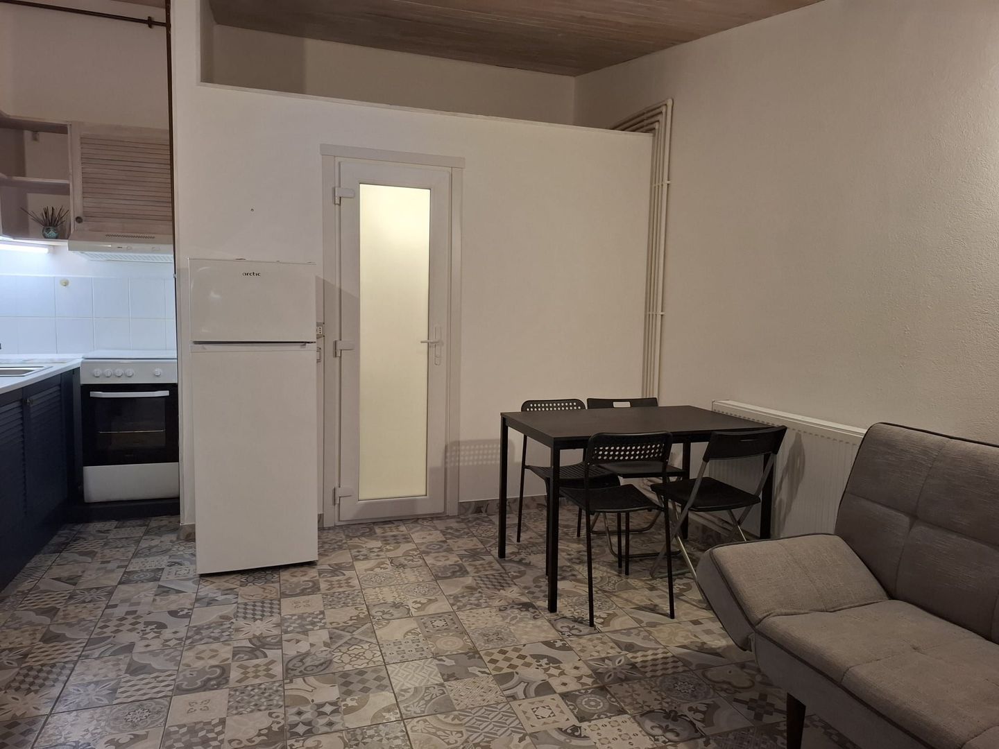 URGENT!,  VILA CONSOLIDATA, mobilat si utilat modern, liber - Poză 9