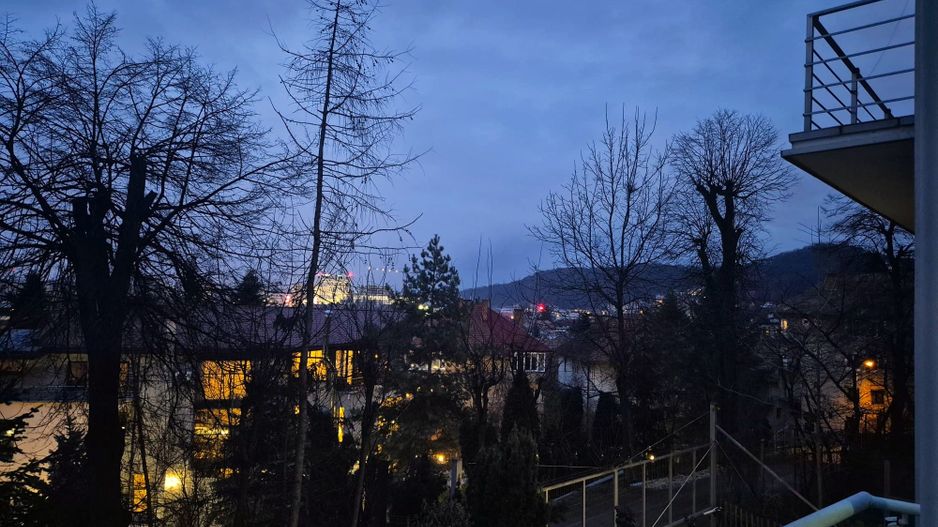 Ultracentral, apartament in casa, pretabil locuit / birouri, pet friendly. - Poză 1