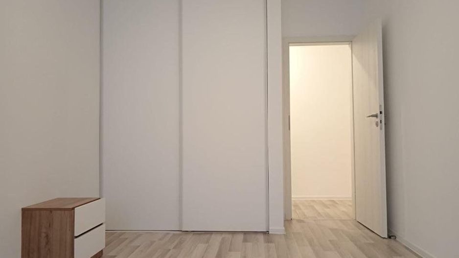 Ag BRASADAS vinde ap 2 cam MOBILAT cu PARCARE Berceni. - Poză 1