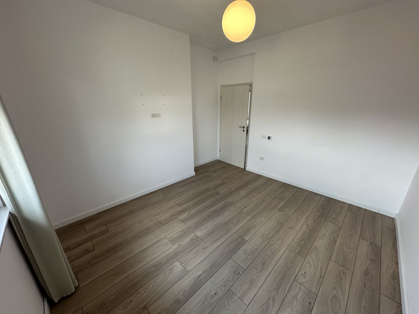 Duplex despărtit  prin garaj zona Ikea - Poză 21