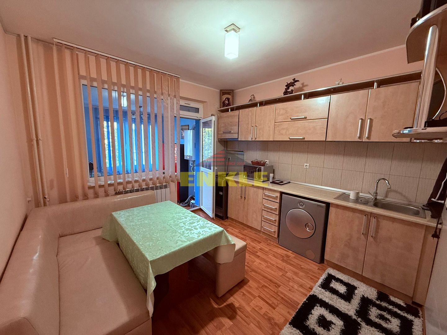 Apartament de închiriat cu 1 cameră, 40 mp / Etaj 1 - Poză 1