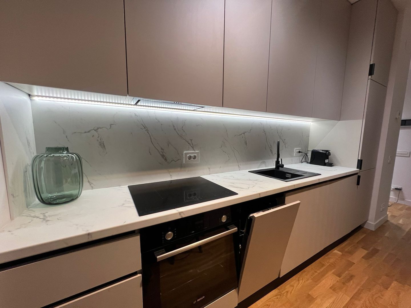 Prima inchiriere studio Avalon Estate Pipera - Poză 11