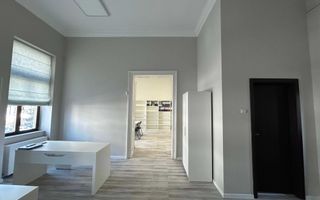 Apartament cu 2 camere Ultracentral - Poză 1