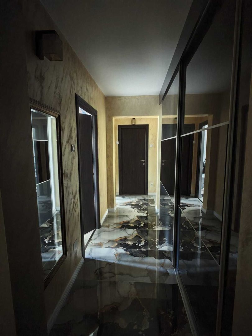 Apartament 3 camere de vânzare  Piata Gorjului-centrala proprie - Poză 6