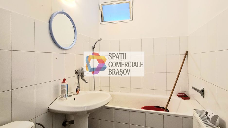 Spatiu comercial de închiriat cu vad Brașov - 55 mp # plus-imo.ro - Poză 7