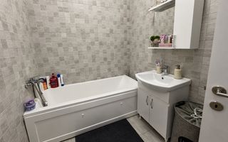 Apartament cu 3 camere, mobilat și utilat complet - Bd. Metalurgiei - Poză 9