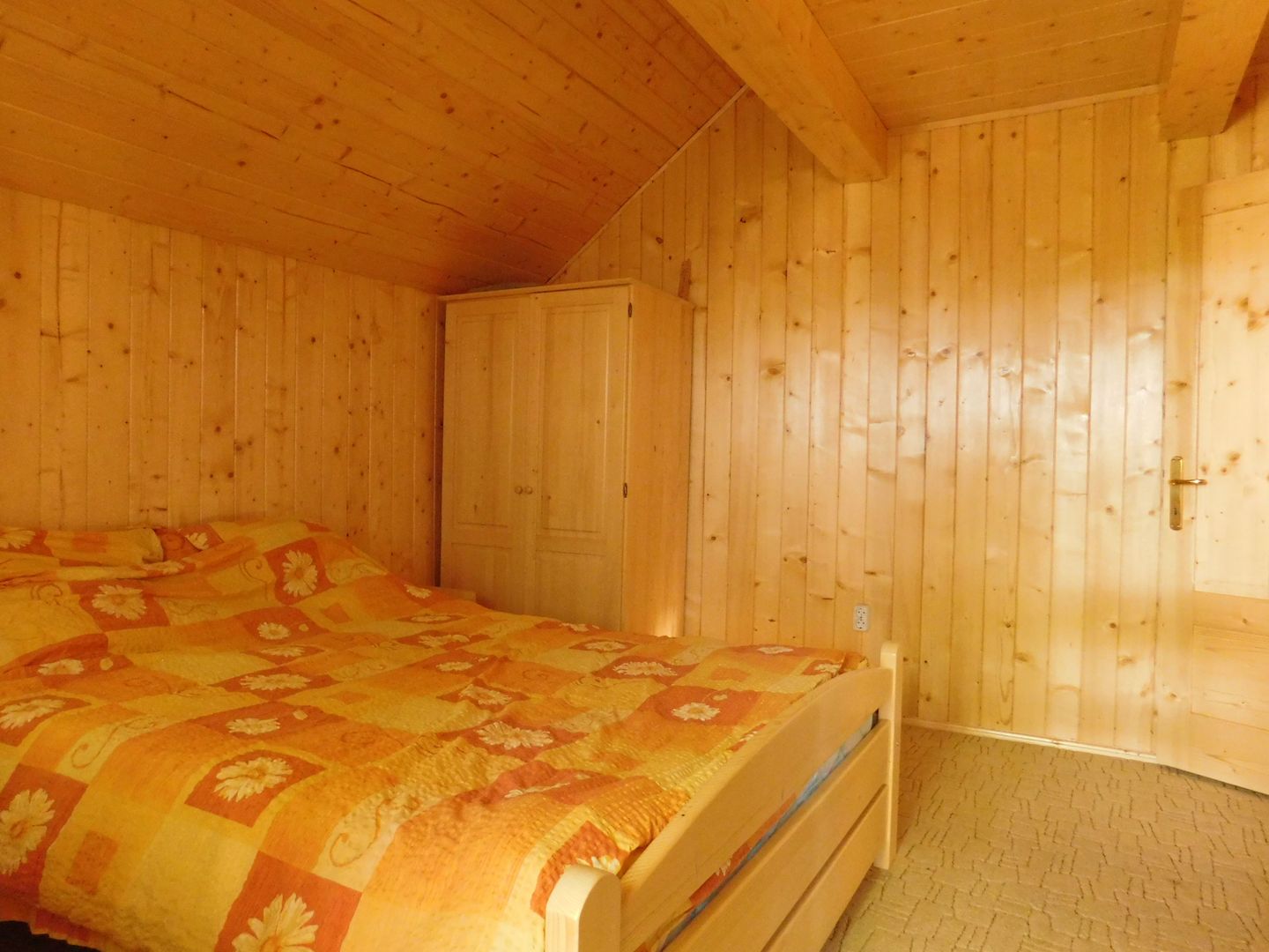 Casă de vacanta de vanzare, in Marisel, langa Cabana Motilor - Poză 45