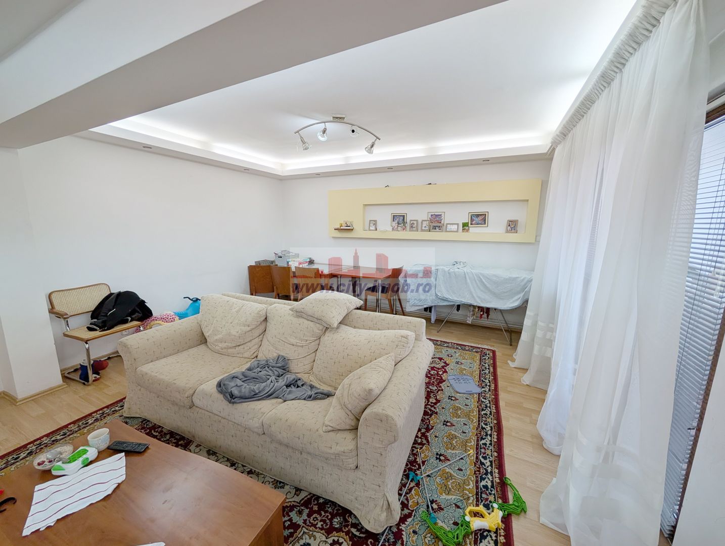 Vanzare Apartament 3 camere Curtea de Arges, Judetul ARGES - Poză 6